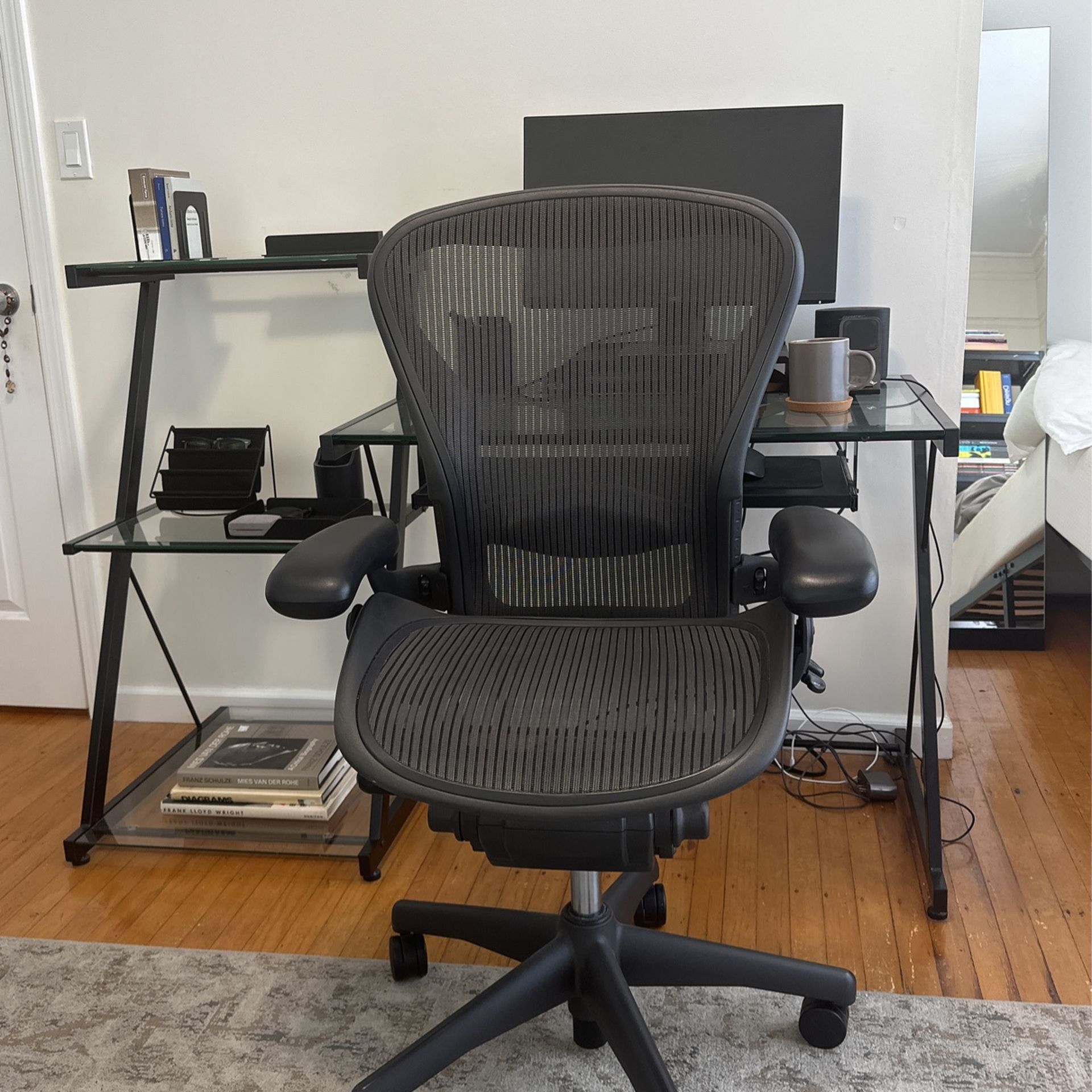 2001 Herman Miller Aeron Chair