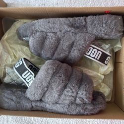 UGG Slides