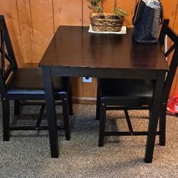 Kitchen Table And Chairs 