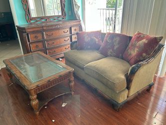 Free Couch+