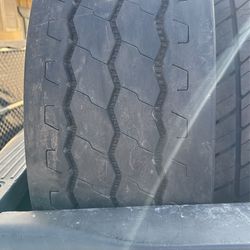 One Bridgestone M870 Tire