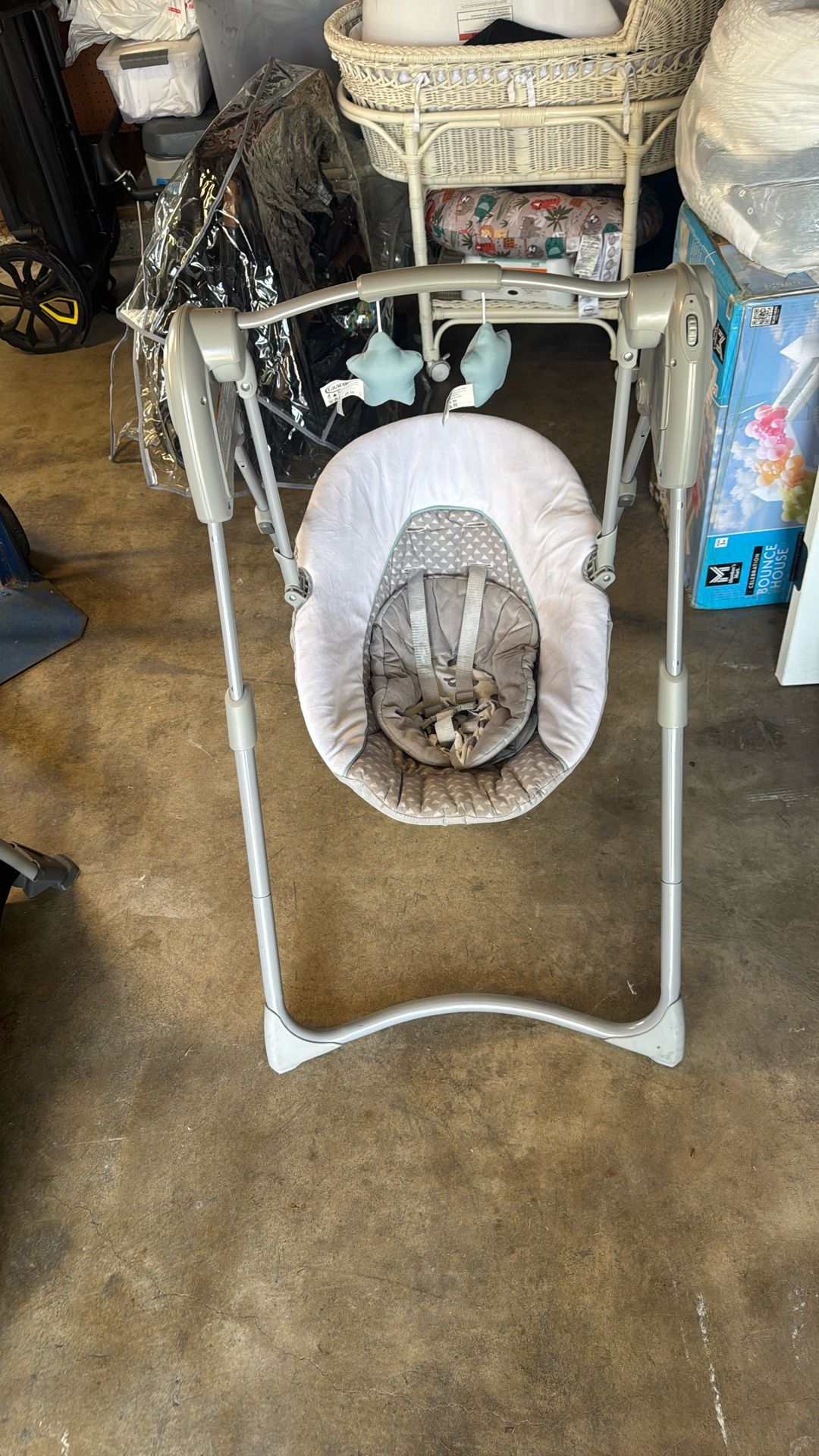 Baby swing
