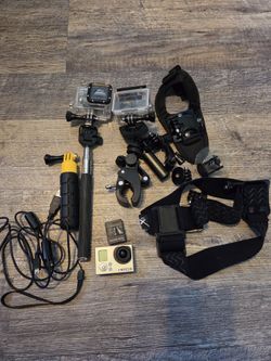 GoPro HERO 3  Action Camera in Great Condition W/ 2 Batteries And Accessories 