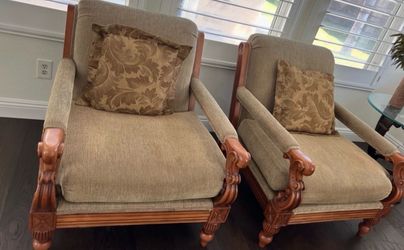 Accent Chairs