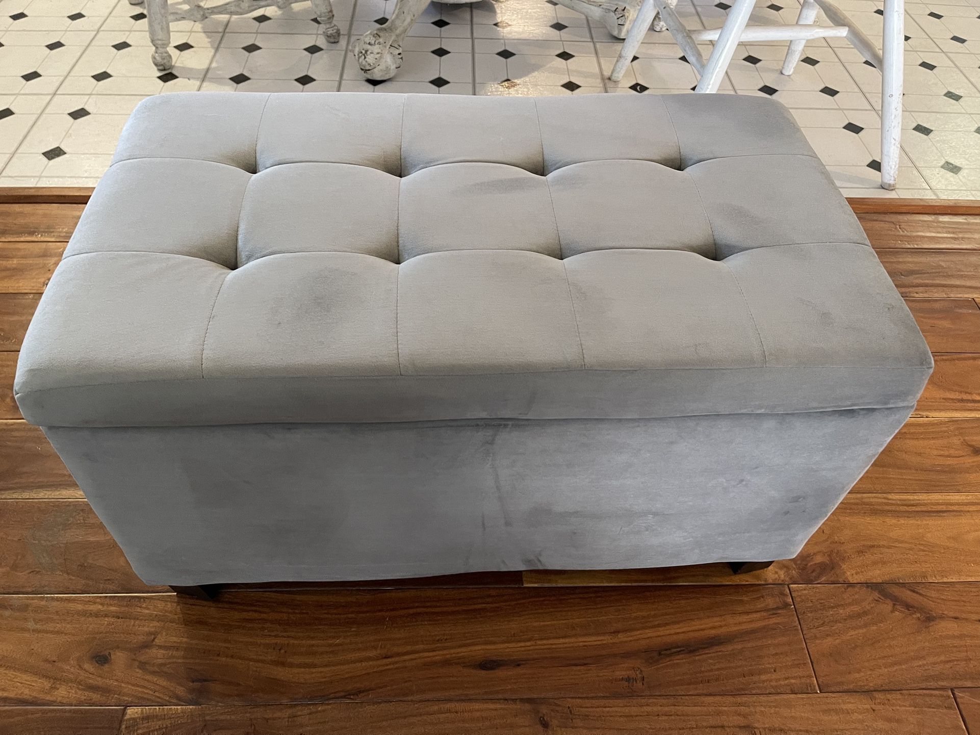 Grey velour Storage Ottoman bench - tainoki