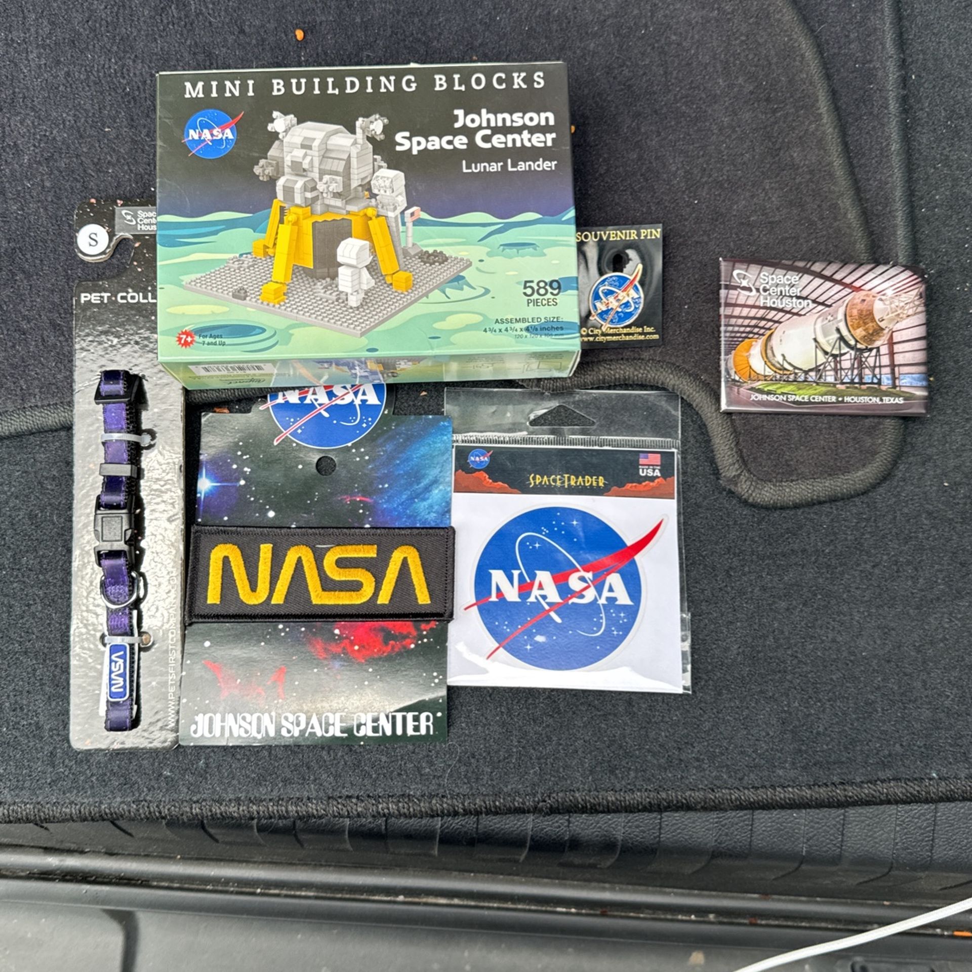 NASA- Johnson Space Center Gift Set Pack