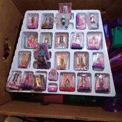 25 Bratz Mini 