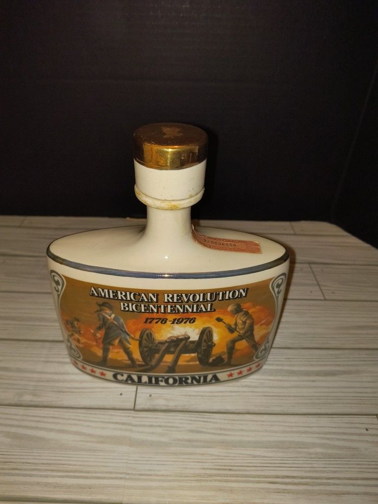 1976 Earlytimes American Revolution Bicentennial Illinois Whiskey Decanter LE