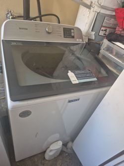 Washer/Dryer maytag