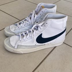 Nike Blazer Mid ‘77 Vintage Men Size 9.5
