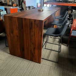 Reclaimed Wood Table With 6 Chairs