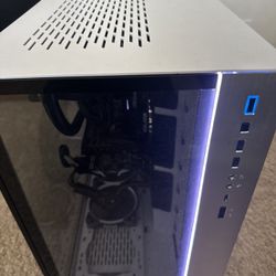 Gaming PC .  Lian Li Case.  Nvidia GeForce 1080Ti.  
