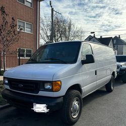 2008 Ford E-250