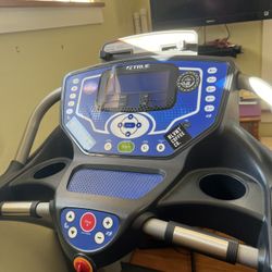 True performance 300 Treadmill 