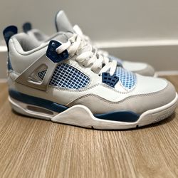 Jordan 4 Retro Military Blue (2024)
