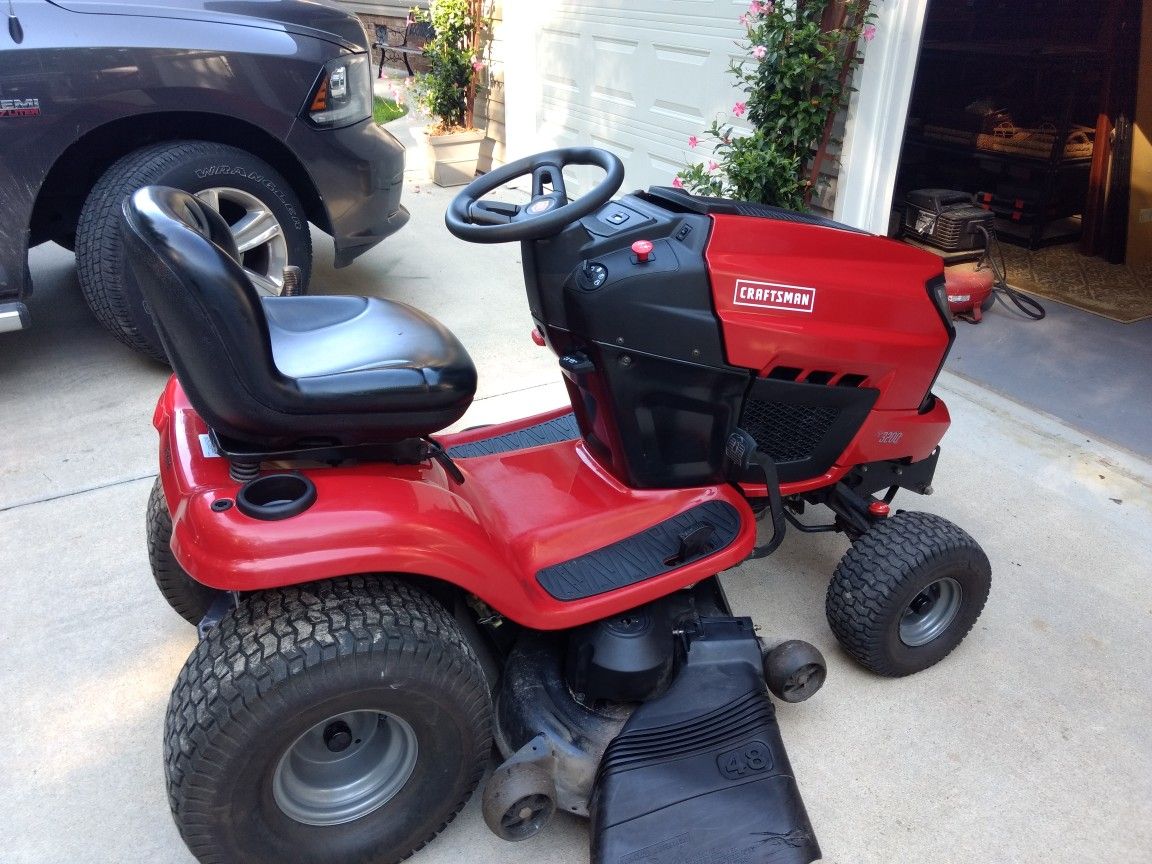 Craftsman T3200 Riding Mower at Craftsman Riding Mower