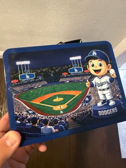 Dodger lunch tin from game