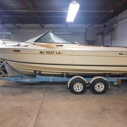 1979 AMF Slickcraft 230ss Cuddy powerboat. 260v8