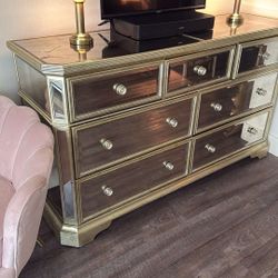 ✨ Luxe Mirrored 9-Drawer Dresser • Champagne Gold • Hollywood Regency