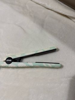 small hair straightener