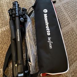 Manfrotto BeFree 3 -Way Live Advanced Tripod Open Box Like New Model # MKBFRLA4BK-3WUS  Like New Looks New.. Just missing quick release…