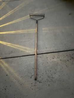 Garden rake