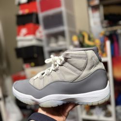 Retro Jordan ICING AND DEEP CLEANS