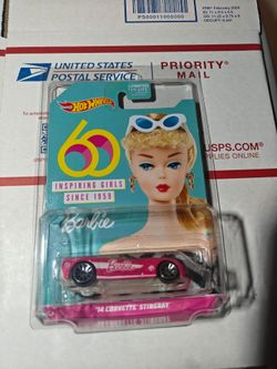 Hot Wheels Barbie 60th Anniversary '14 Corvette Stingray