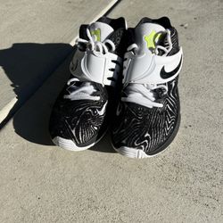 Basketball Shoes Men 7.5