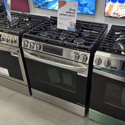 LG 30 Inch Gas Range/ Stove Brand New, 1 Year Manufacturers Warranty