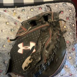 Under Armour Catchers Mitt (fast Pitch)