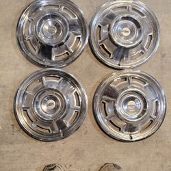 Chevy Hubcaps Classic Hubcaps 14 Inch Chevelle Chevy Corvair 