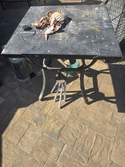 Moving sale