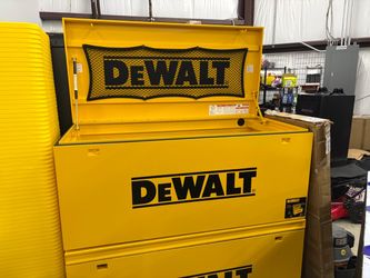 BRAND NEW Shop DEWALT 60 in. W x 29 in. D x 30 in. H Steel Jobsite Box