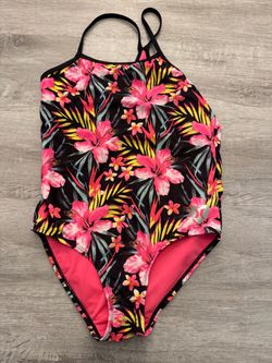 Girls one piece Hurley bathing suit,if it’s posted it’s available