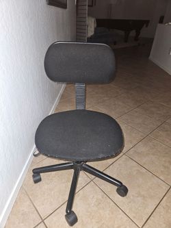 Massage/Eyelash Table and rolling chair