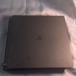 Playstation 4 With Controller