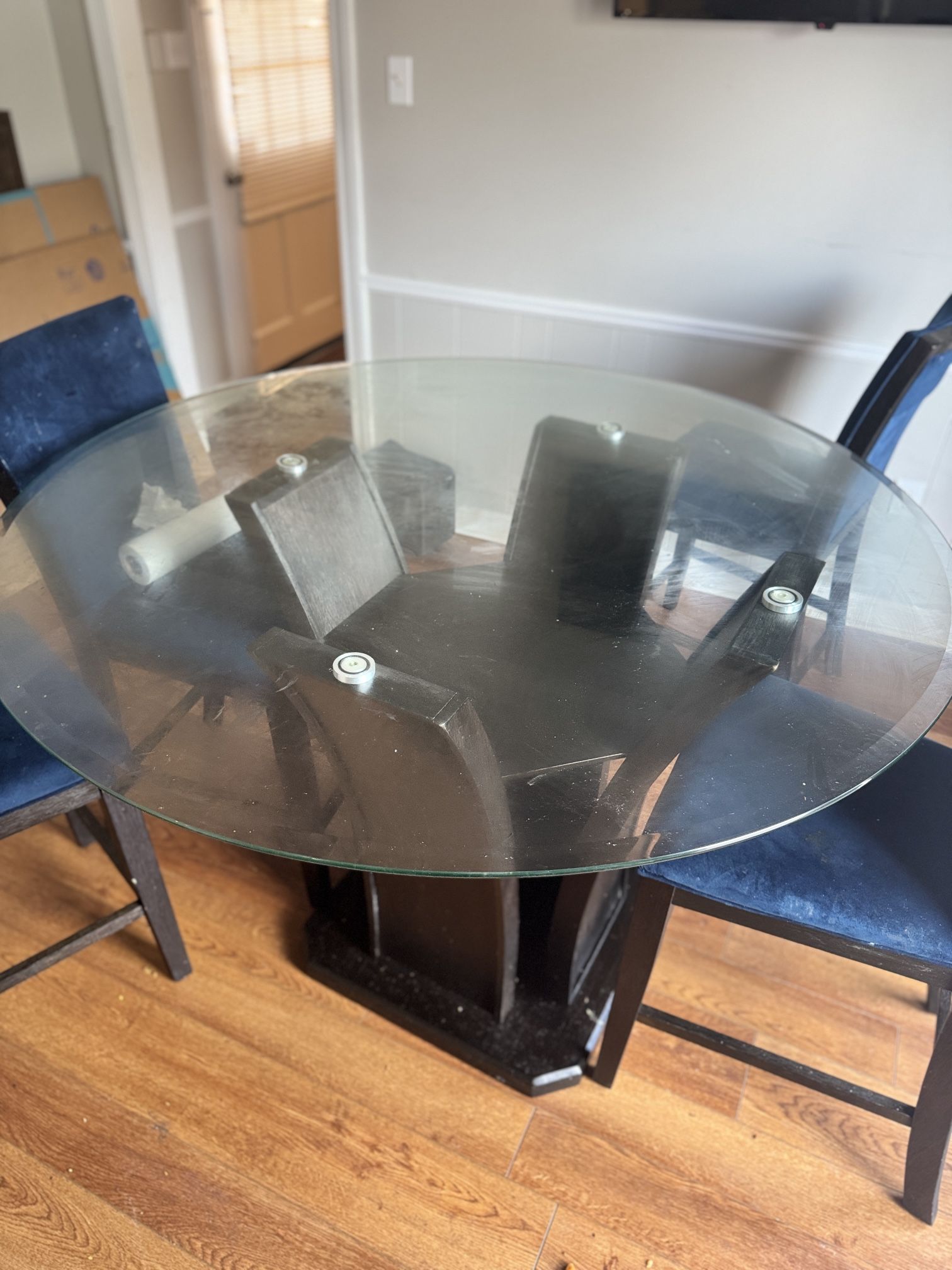 Counter High Dinette Set