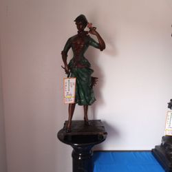 3 Statues Antiques Asking 3k For All 3statues Pedestals Are Not Included The Lady In The Midle Is From Year 1895  I Do Sell The Pedestals Too Barble V