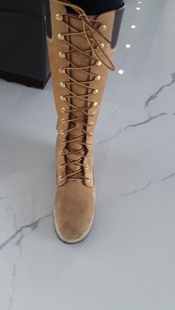 TALL TIMBERLAND BOOTS