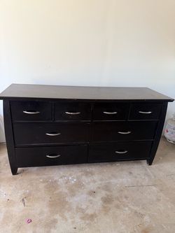 Black Wood 8-Drawer Double Dresser