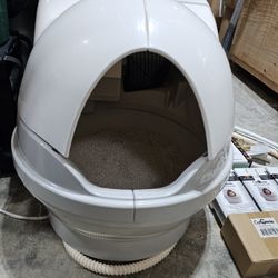 CatGenie AI Self-washing Cat Litterbox