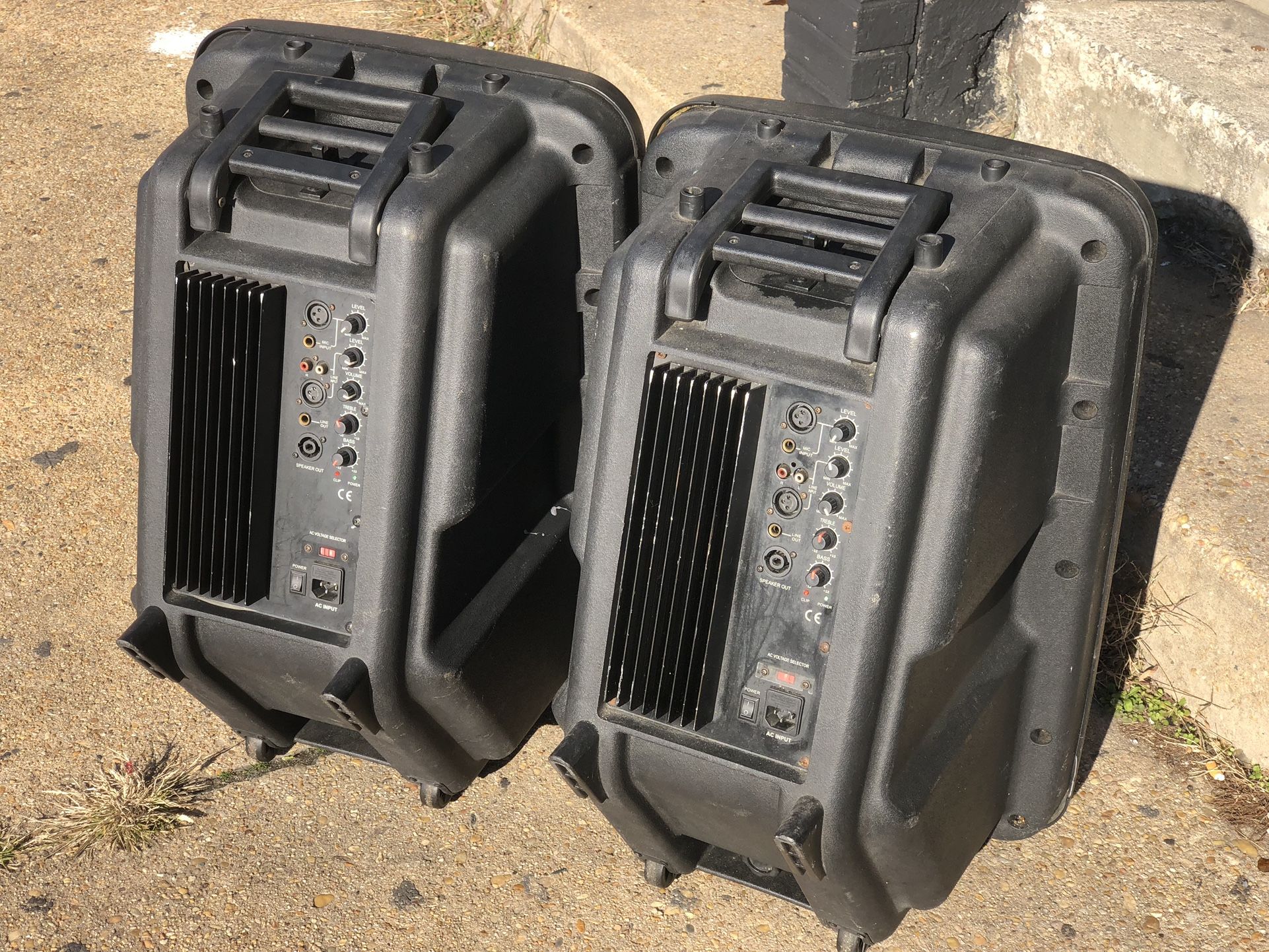 Pair 15 In Powered Speakers. $100 Each