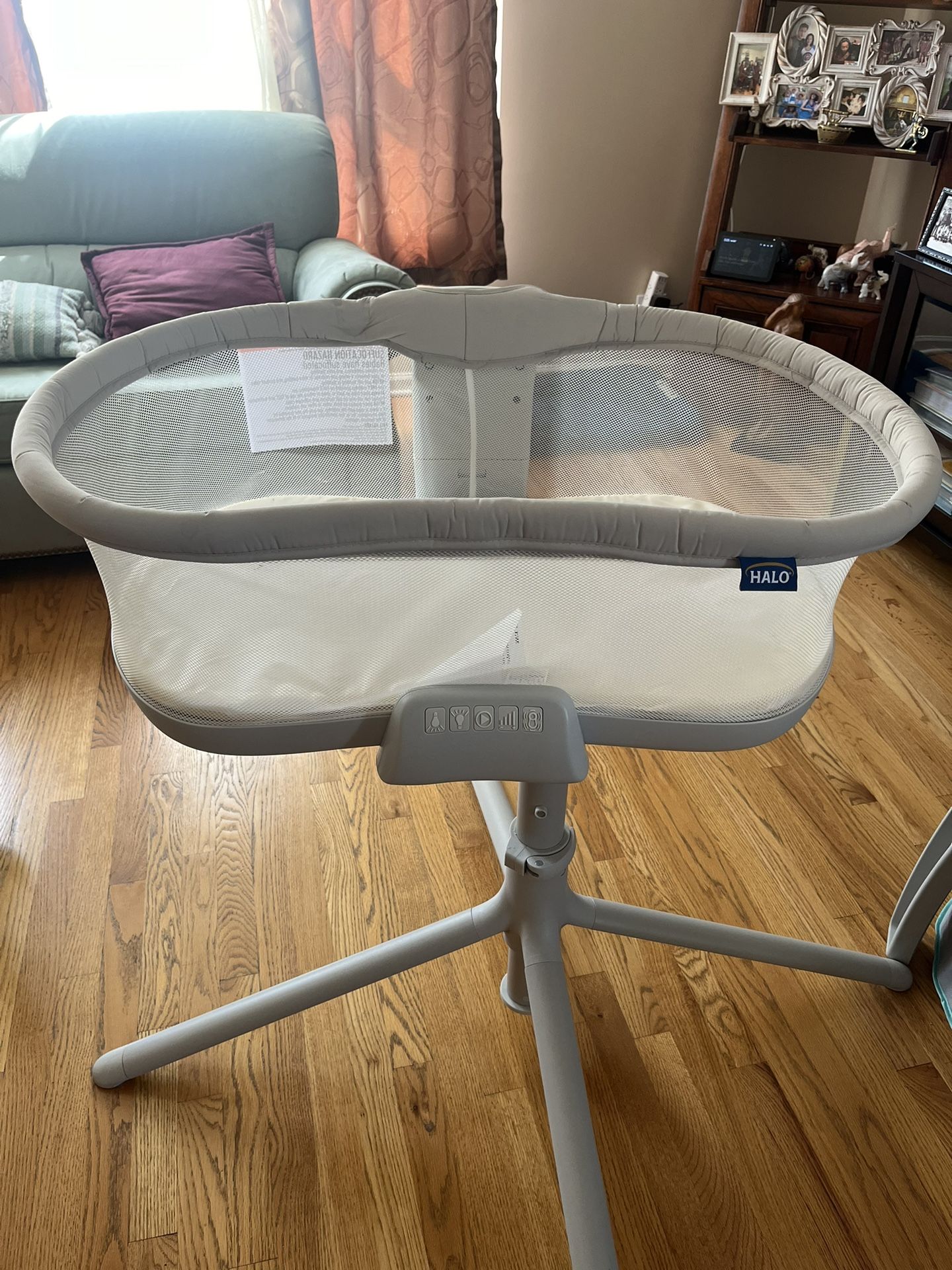 Halo Bassinet Soothing Swivel Sleeper 3.0