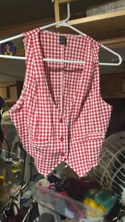 SHEIN Red and White Gingham Plaid Vest Size Medium