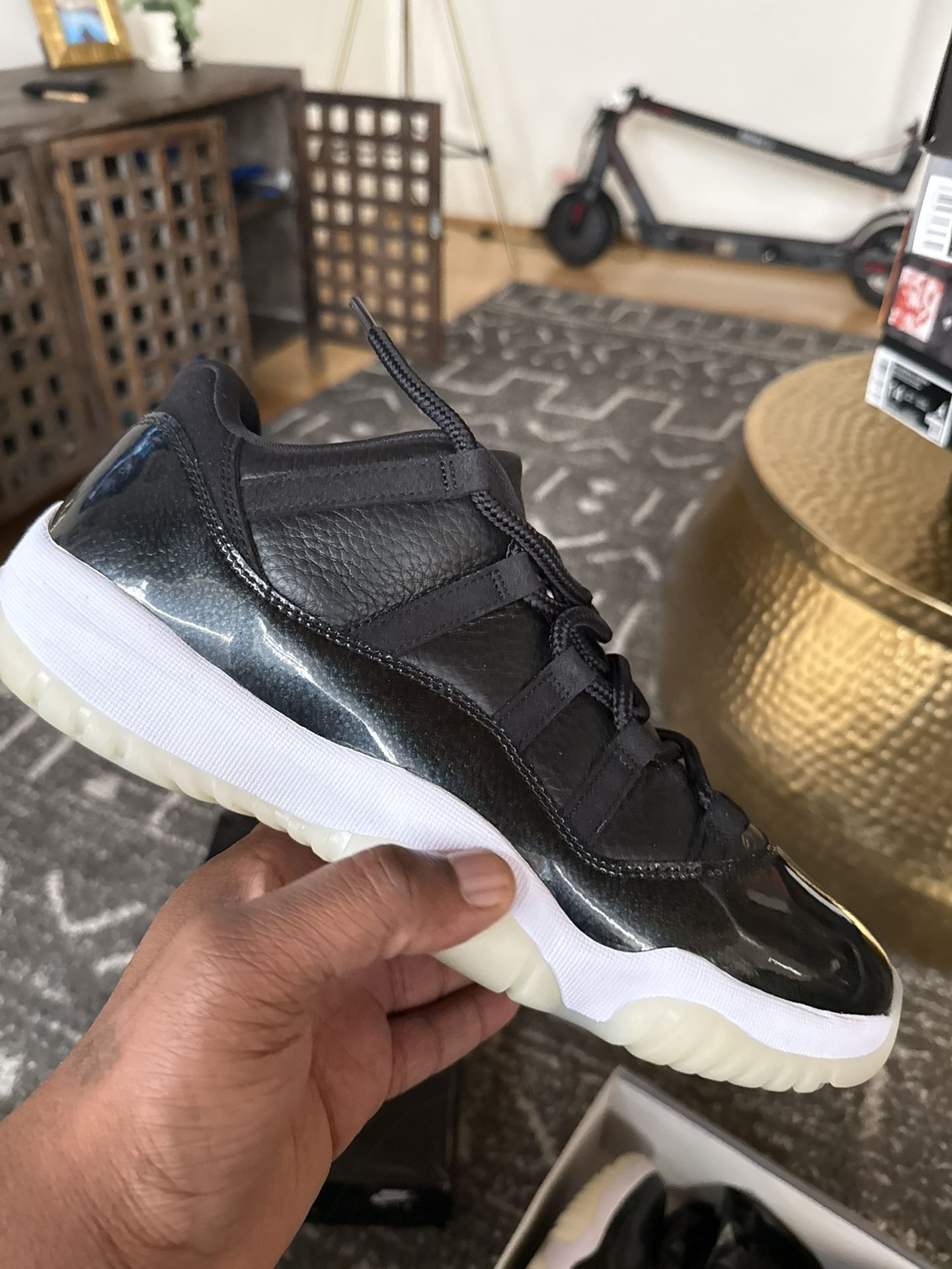 Air Jordan 11 Low 72-10 