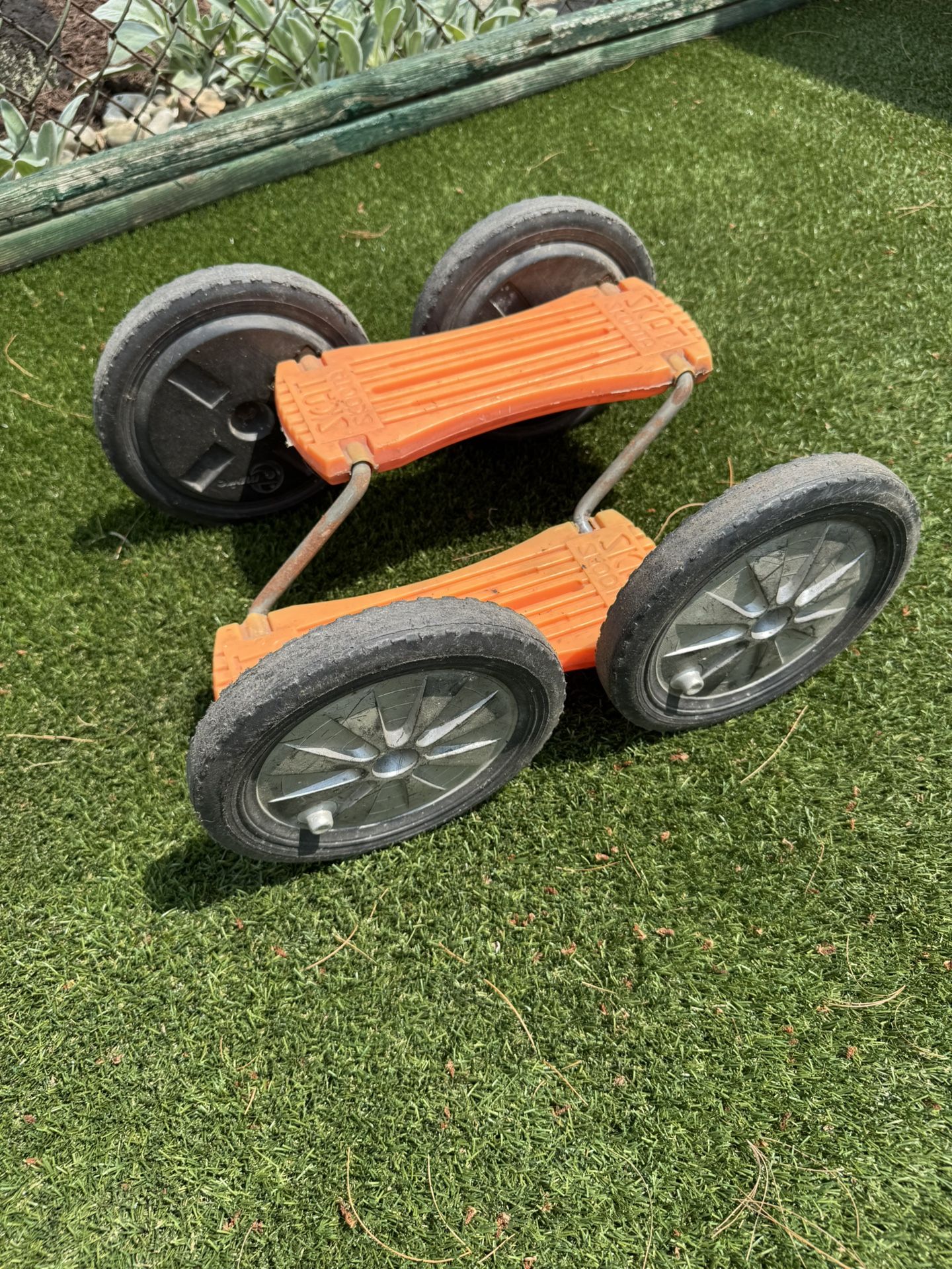 Vintage Toy Skat Skoota