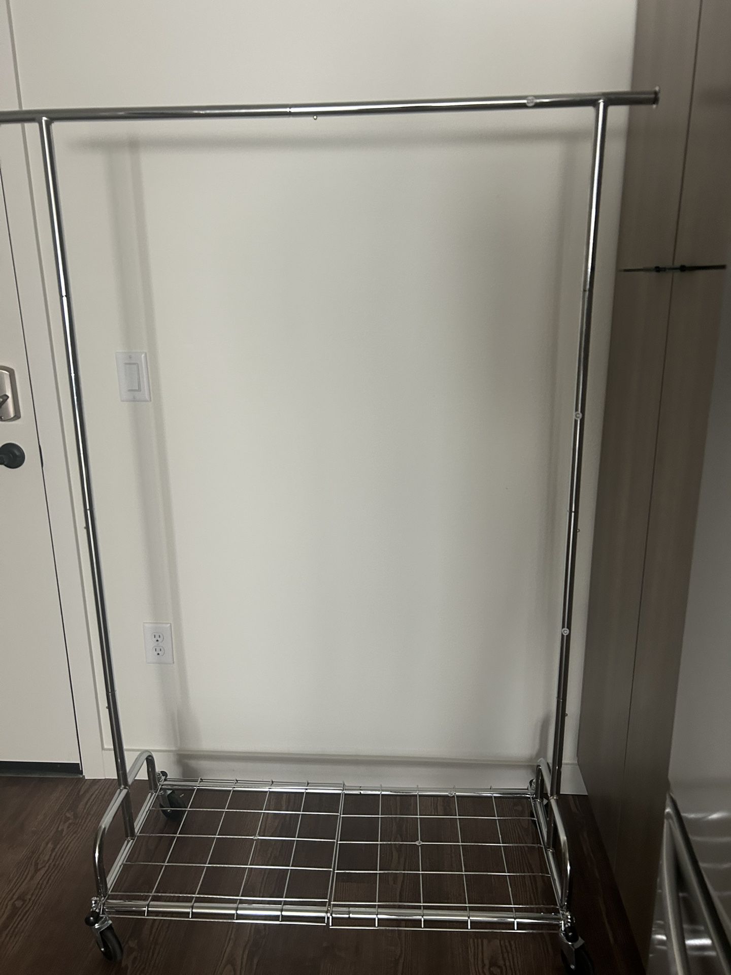 New Rolling Clothes Rack