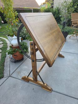 Drafting table