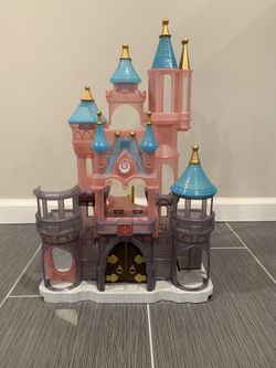 Girl toy princess castle